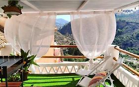 la casita del pueblo PET friendly granada
